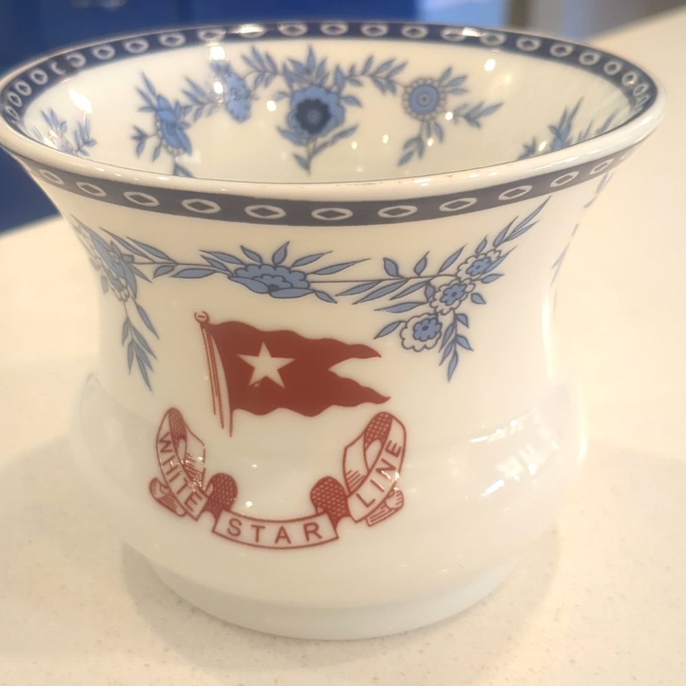 Titanic Vase